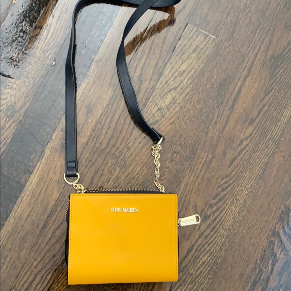 Steve Madden cross body